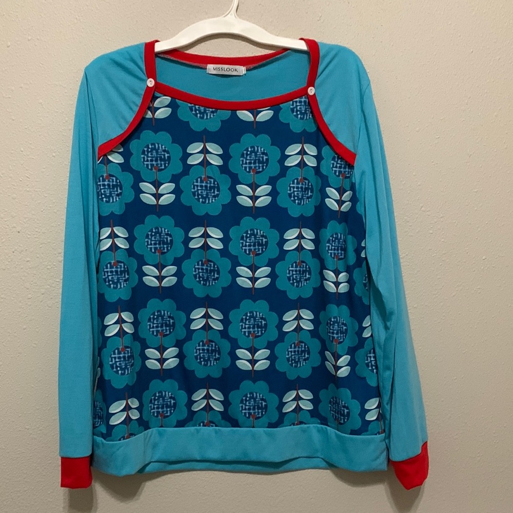 Vintage Inspired Flower Top